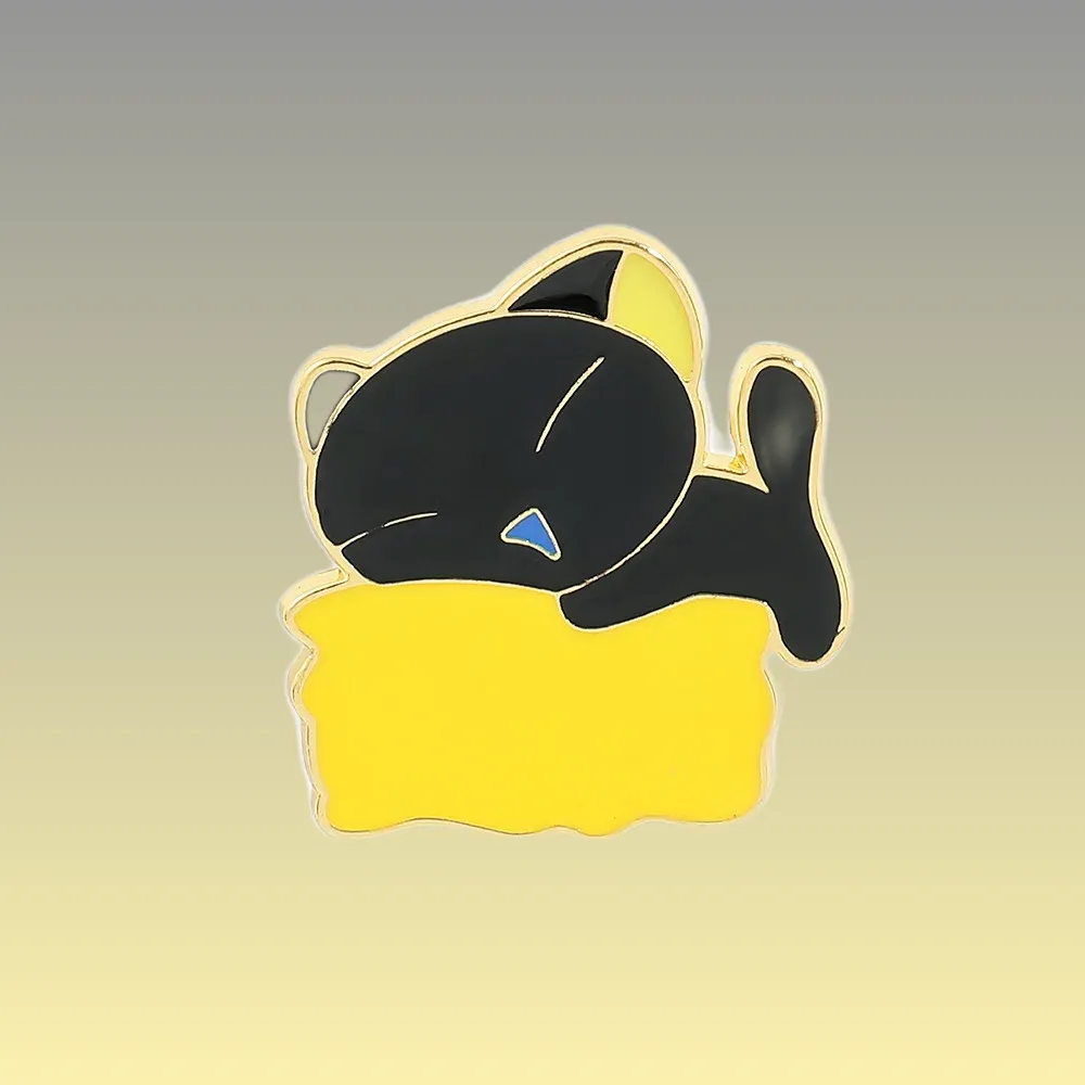 Découvrez le Pin's Animaux - Pillow Cat #2, le compagnon idéal pour ajouter une touche d'originalité à votre style. Achetez-le dès maintenant et affichez votre passion pour les animaux !