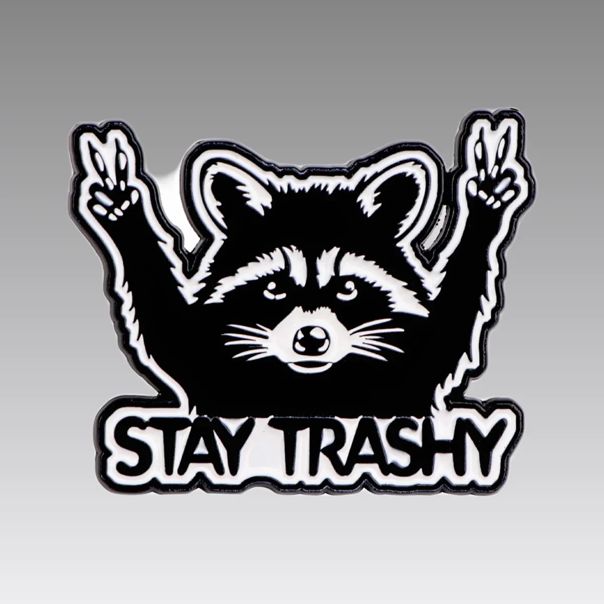 Découvrez le Pin's Animaux - Punk Racoon, l'accessoire tendance qui ajoutera une touche unique à votre collection. Achetez-le dès maintenant!