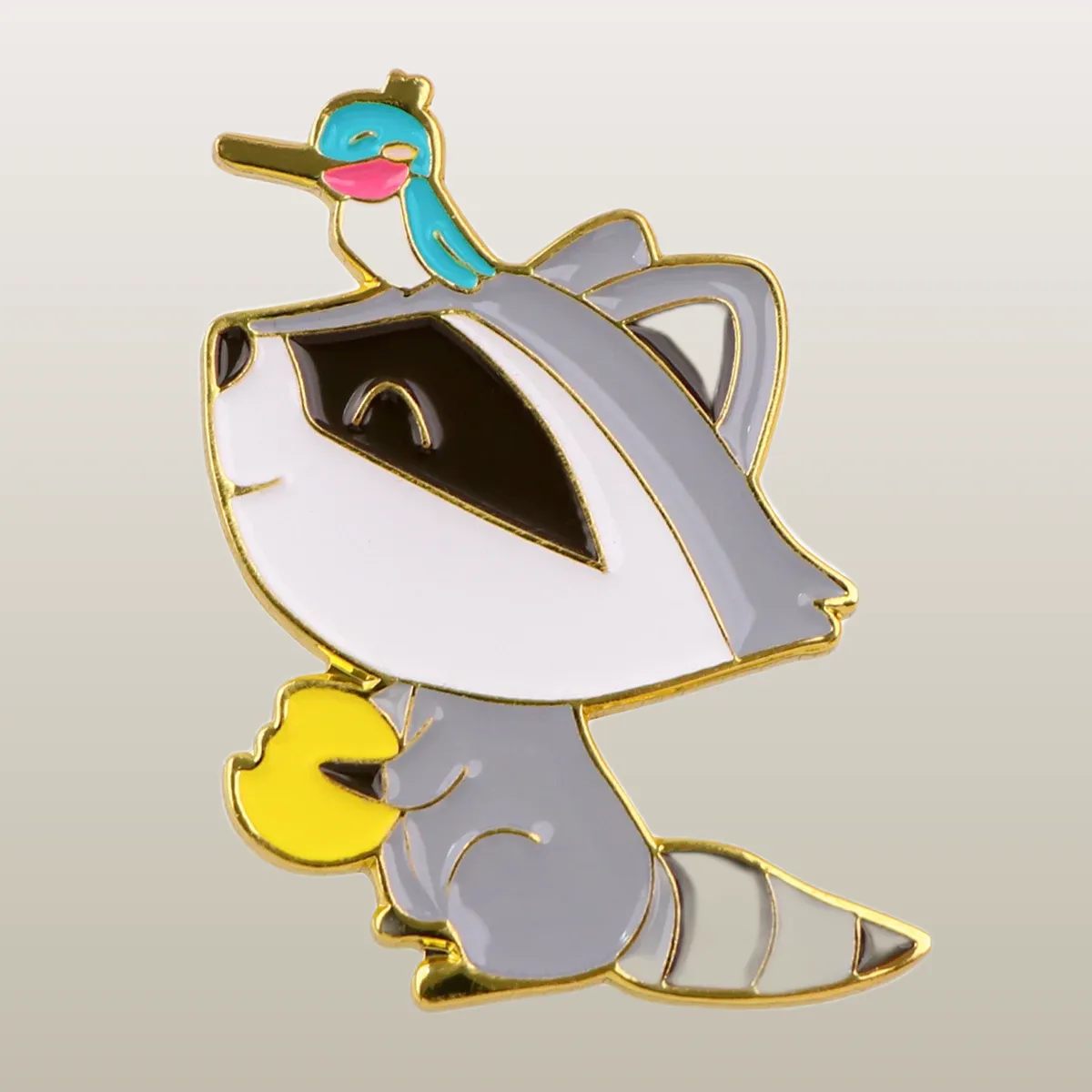 Découvrez le Pin's Animaux - Raton Mignon, l'accessoire parfait pour embellir votre style ! Achetez-le dès maintenant et ajoutez une touche adorable à votre look.