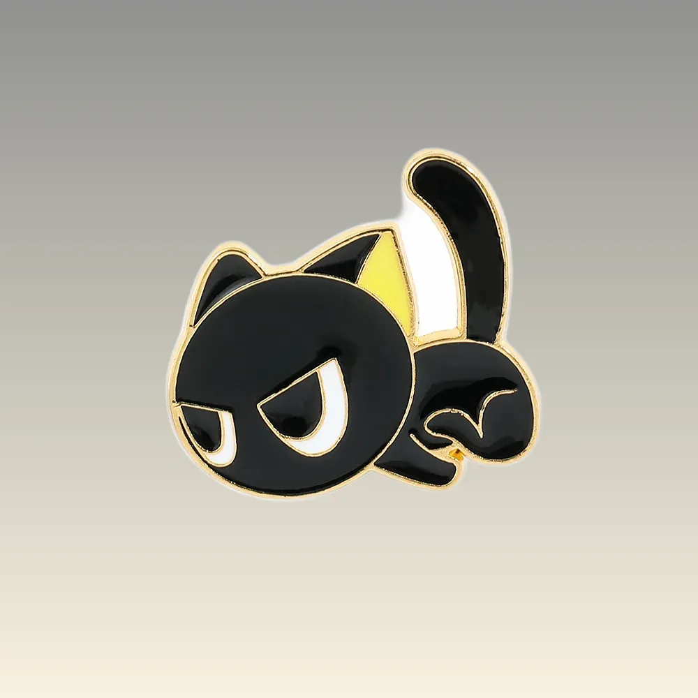 Découvrez notre Pin's Animaux - Running Cat, le bijou parfait pour exprimer votre amour des félins. Idéal à offrir ou à s'offrir, ajoutez-le à votre collection dès maintenant !