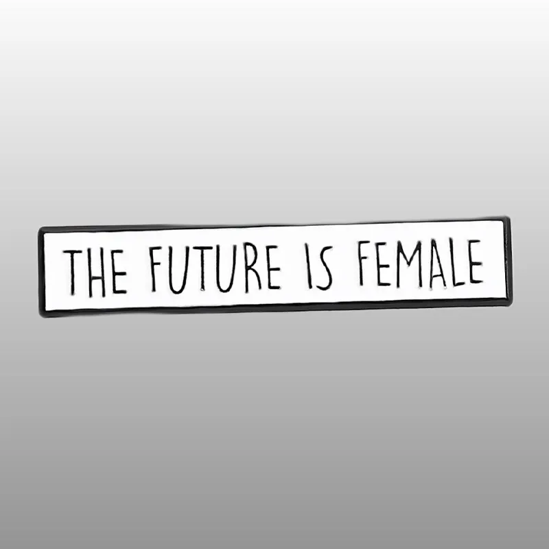 Découvrez nos pins Féministe - Future is Female, l'accessoire parfait pour afficher votre engagement. Achetez maintenant et affirmez vos convictions avec style !