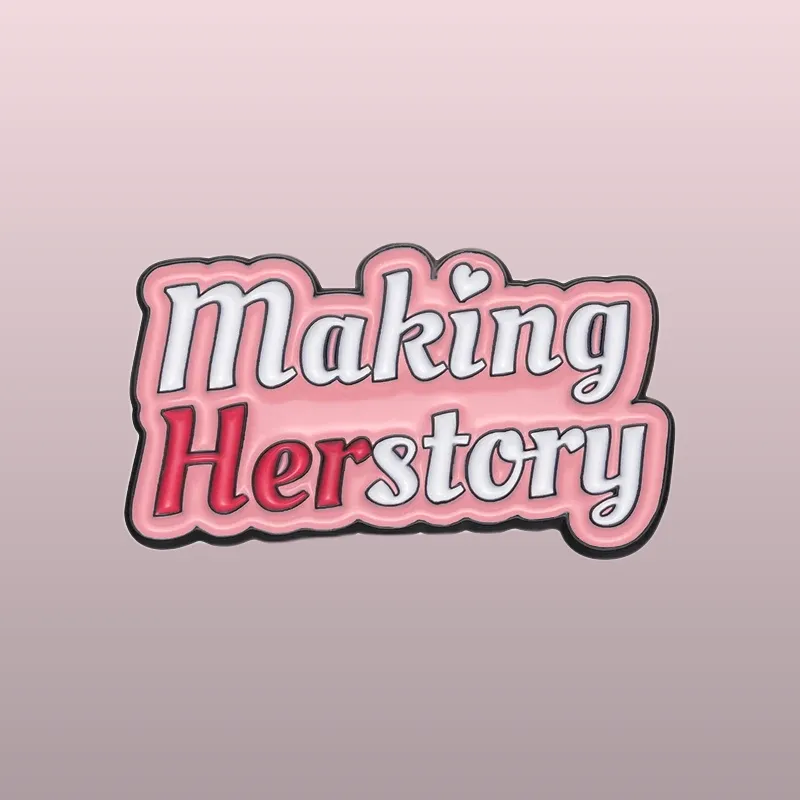 Découvrez nos pins Féministe - Herstory pour affirmer vos convictions avec style. Achetez maintenant et portez fièrement vos valeurs féministes !