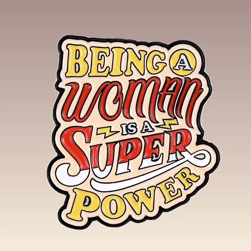 Découvrez les pins Féministe - Super Power pour afficher votre soutien au féminisme avec style. Achetez-les dès maintenant et exprimez votre pouvoir !