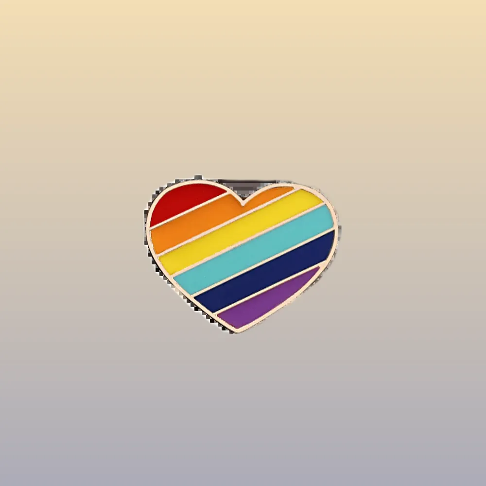 Achetez les pins LGBT - Pride Cœur pour afficher votre soutien à la communauté LGBTQ+. Parfaits pour vos vêtements ou accessoires, ils sont un symbole de fierté et d'amour.