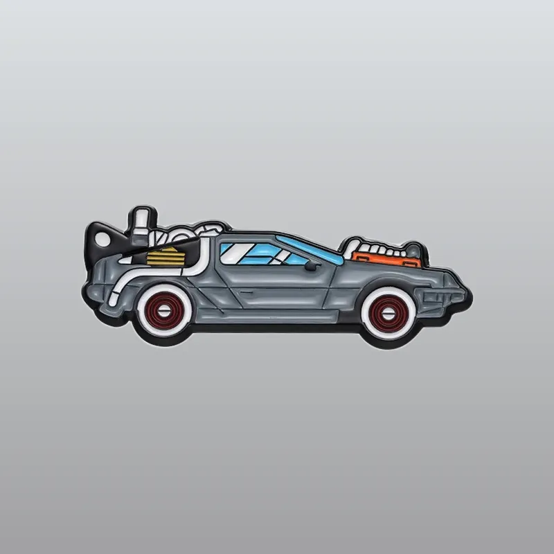 Découvrez nos pins Vintage DeLorean, des accessoires uniques pour les passionnés de rétro et de cinéma. Commandez maintenant pour ajouter une touche nostalgique à votre collection !