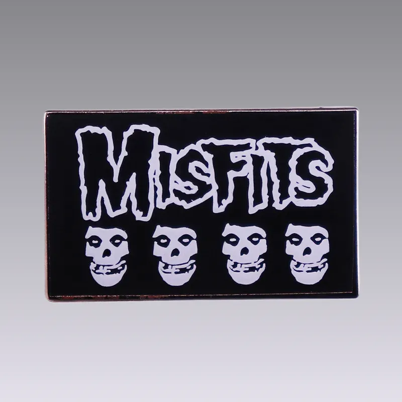 Découvrez nos pins Vintage - Misfits uniques pour ajouter une touche rétro à votre style. Achetez maintenant et affichez votre passion pour la musique !